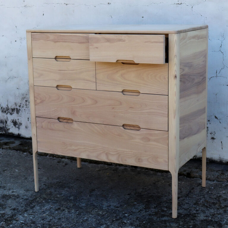 Outeniqua Chest 6 Drawer - Image 3
